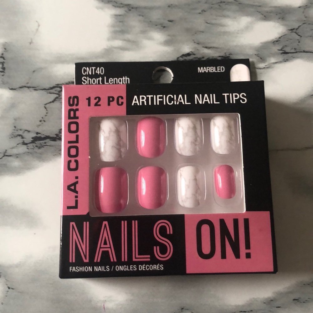 L.A. Colors Press On Nails